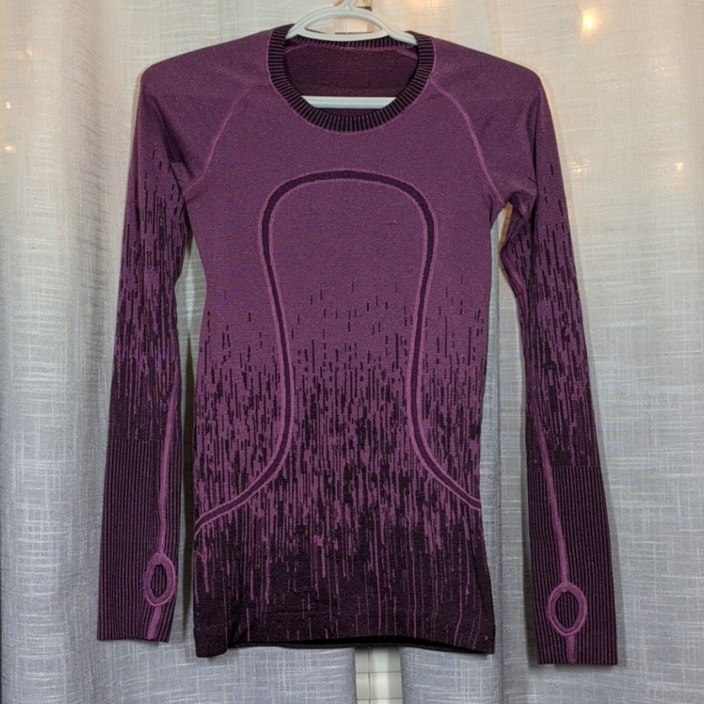 Like New lululemon shirt